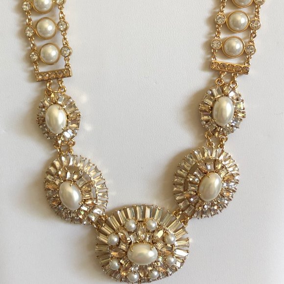 KATE SPADE Stunning and Opulent Pearl and Baguette Crystal Statement Necklace